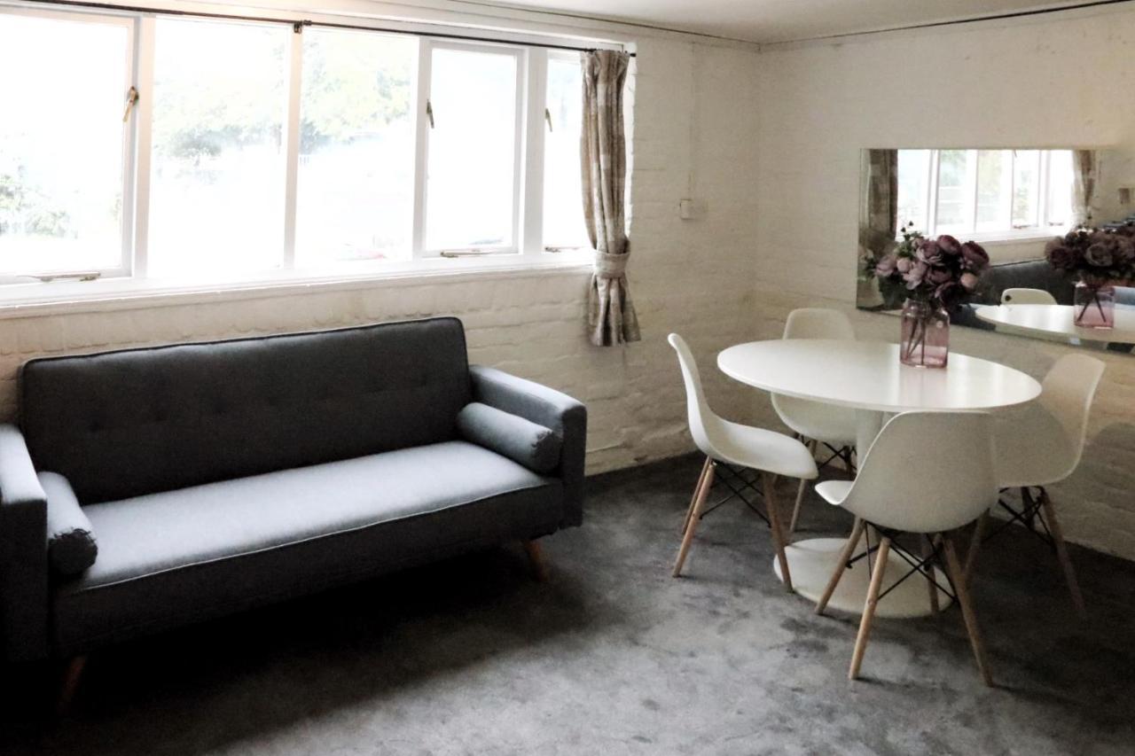 Lee Valley Lodge Cheshunt Esterno foto