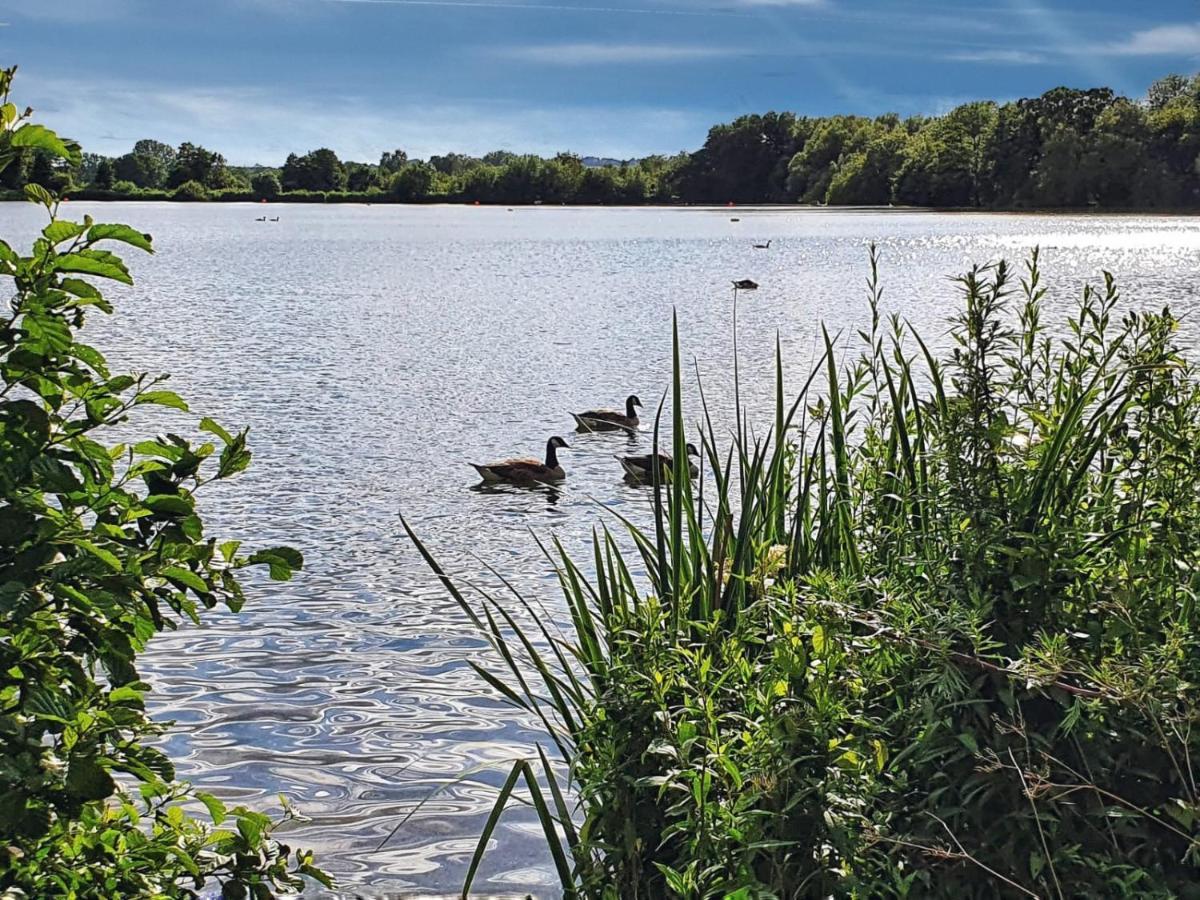 Lee Valley Lodge Cheshunt Esterno foto